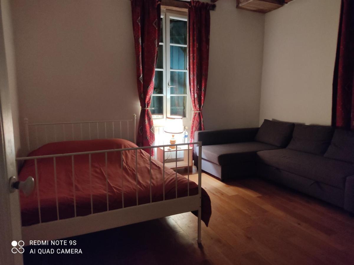 Lulu Hotel Castelmoron-sur-Lot Bagian luar foto