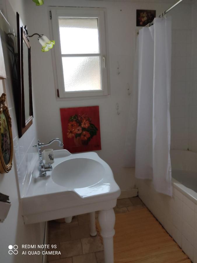 Lulu Hotel Castelmoron-sur-Lot Bagian luar foto