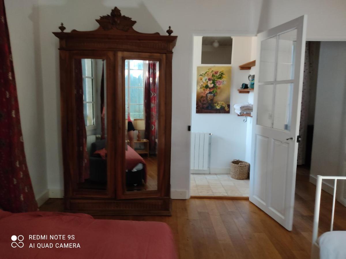Lulu Hotel Castelmoron-sur-Lot Bagian luar foto